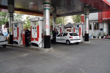 عرضه رایگان CNG در ۱۱ جایگاه قم برای مراسم تشییع رهبر شهید عرضه رایگان CNG در ۱۱ جایگاه قم برای مراسم تشییع رهبر شهید