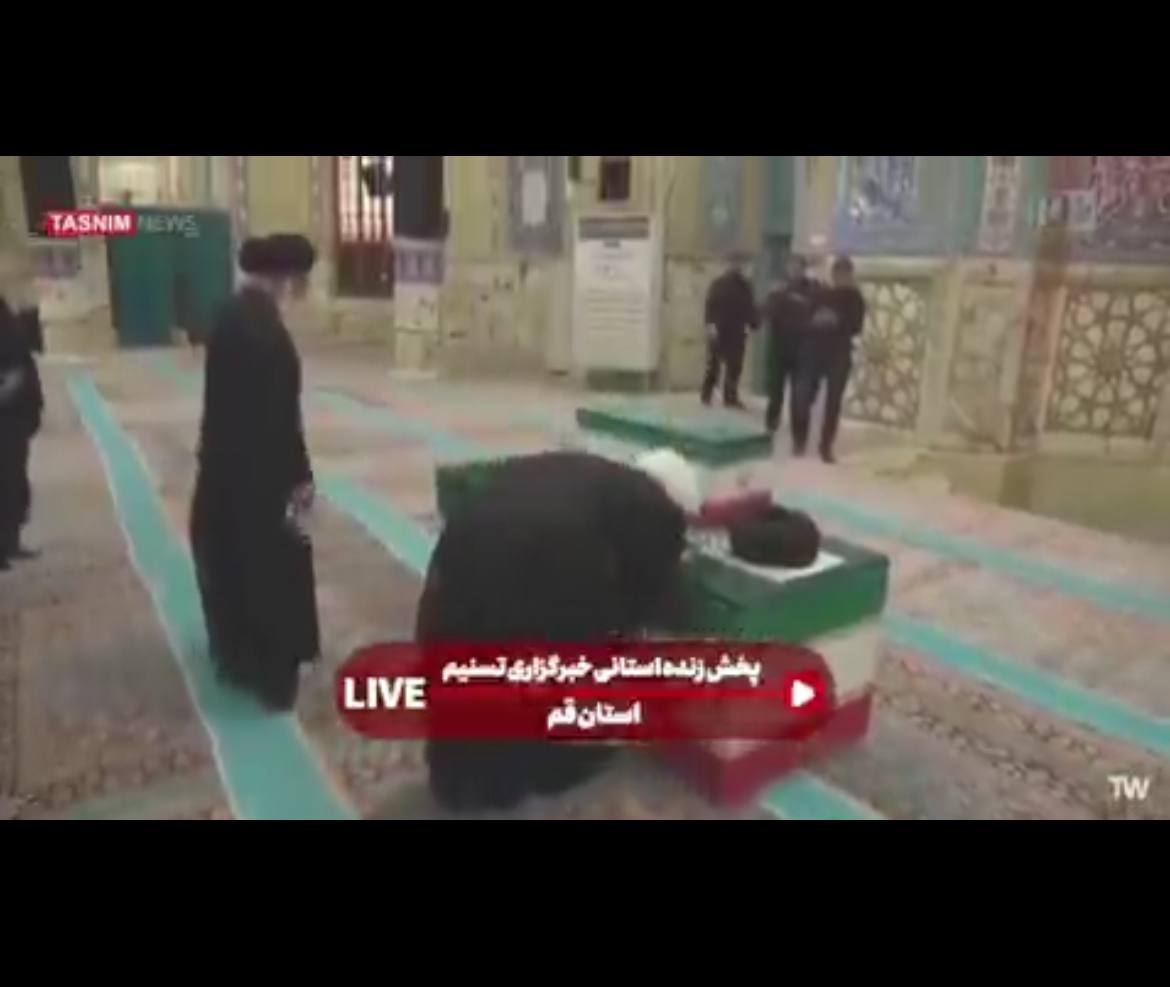 وداع علیرضا پناهیان با رهبر شهید انقلاب +عکس