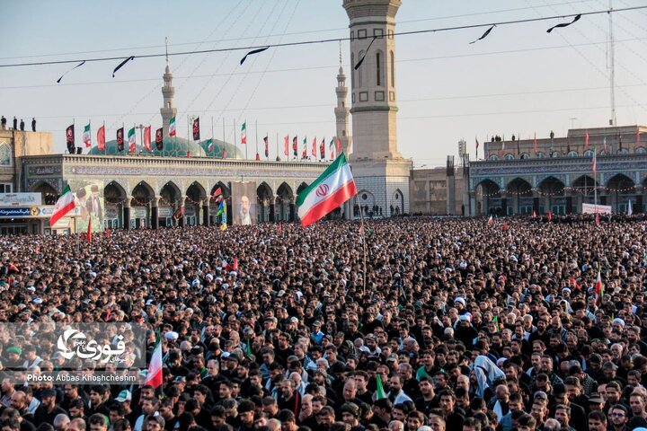 مراسم تشییع و نماز میت رهبر شهید در مسجد جمکران و حرم قم