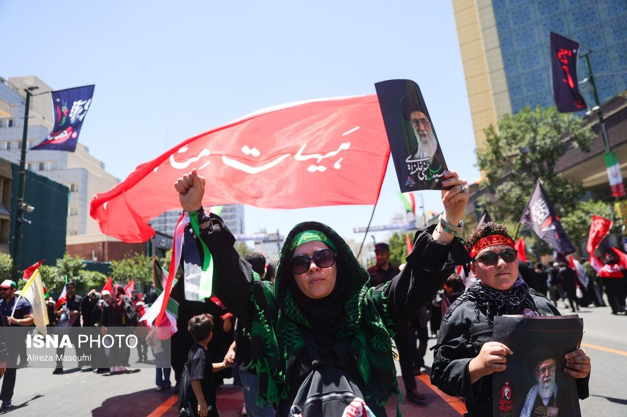 تصاویری از مشهد پیش از آغاز مراسم تشییع پیکر رهبر شهید