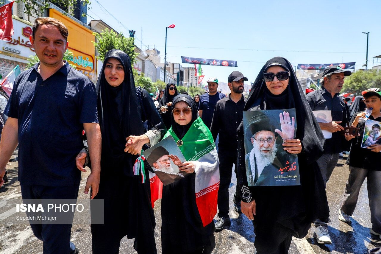 تصاویری از مشهد پیش از آغاز مراسم تشییع پیکر رهبر شهید