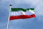 ببینید | اهتزاز پرچم ایران در مراسم تشییع رهبر شهید انقلاب