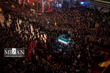تصاویر هوایی از تشییع رهبر شهید انقلاب در کربلا