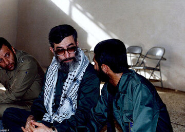 آیت‌الله خامنه‌ای: من در دروس آیت‌الله بروجردی شرکت می‌کردم/ ایام تبعید در شهر ایرانشهر بسیار به من خوش گذشت