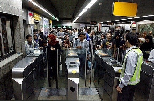 خدمات مترو و اتوبوس به صورت رایگان ارائه میشود خدمات مترو و اتوبوس به صورت رایگان ارائه میشود