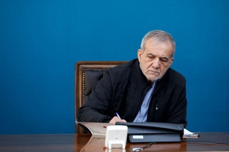 پزشکیان به صداوسیما حمله کرد: هیچ فردی مجاز به ایجاد فاصله میان دولت و نیروهای نظامی نیست/ این روایت نمایانگر دیدگاه اسرائیل است. پزشکیان به صداوسیما حمله کرد: هیچ فردی مجاز به ایجاد فاصله میان دولت و نیروهای نظامی نیست/ این روایت نمایانگر دیدگاه اسرائیل است.