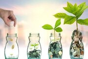 توبیخ الهی نسبت به ترک انفاق؛ خداوند از بخل بندگان گلایه می‌کند
