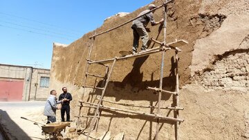 آغاز همزمان مرمت دو اثر تاریخی در شاهرود و دامغان؛ گامی در صیانت از هویت معماری استان سمنان