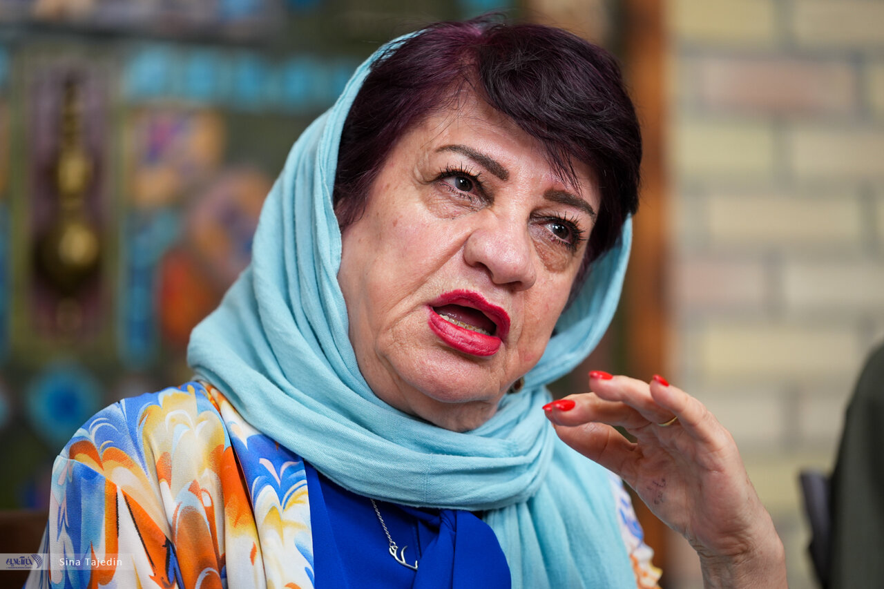 بنگرید | ناهید مسلمی: «ششماهه» نتوانست به اندازه آثار گذشته مهران مدیری توجه جلب کند. بنگرید | ناهید مسلمی: «ششماهه» نتوانست به اندازه آثار گذشته مهران مدیری توجه جلب کند.