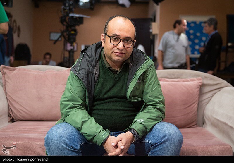 سرطان از کار دورم کرد، تئاتر مرا به زندگی برگرداند/افشین هاشمی مرا از بستر بیماری بلند کرد/ هنرمندانمان را به خاطر تفاوت دیدگاهها از دست دادیم