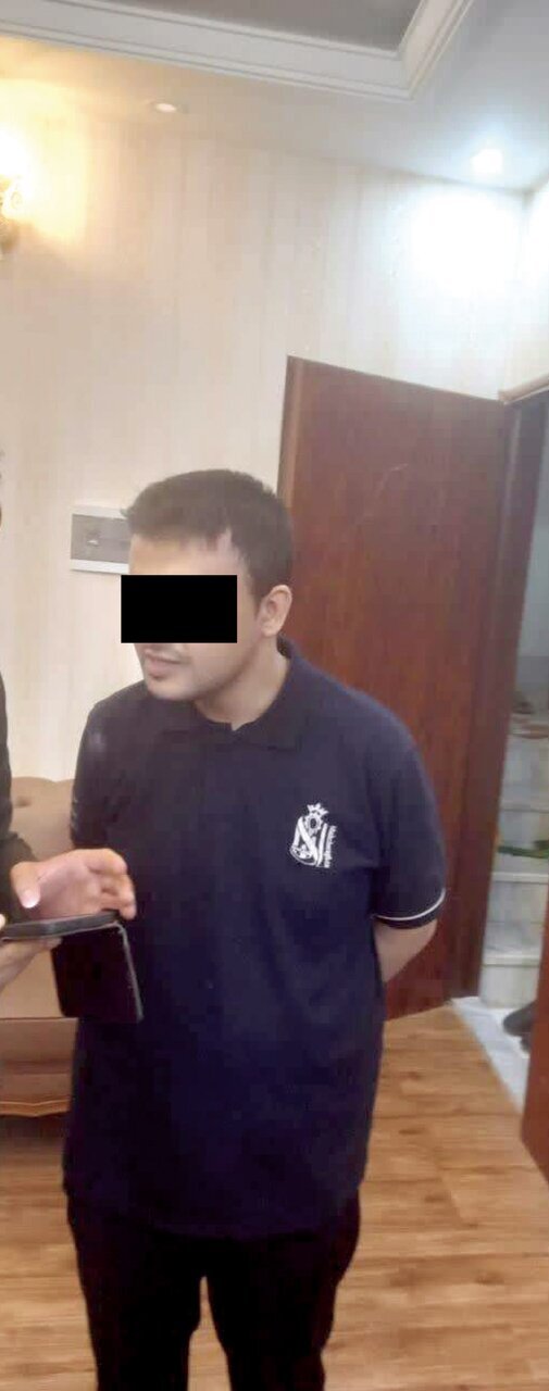 پدرکشی با یک ضربه چاقو/ عکس
