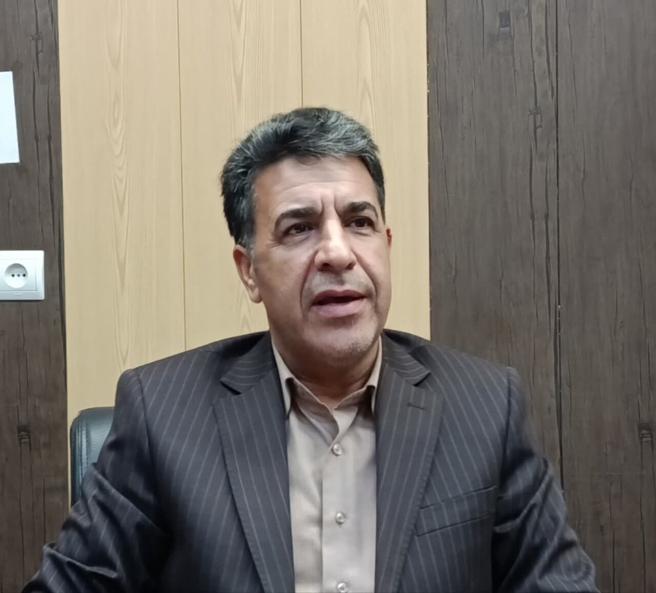 واکنش تند عضو شورای شهر خرم آباد به خاک ریزی در دریاچه بهشت
