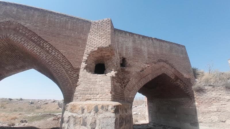 حفاری غیرمجاز پل تاریخی اردبیل تحت پیگیری قضایی قرار گرفت