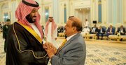 ادعای عجیب دولت وابسته به سعودی در یمن: عمان، تجهیزات نظامی ایران را به انصارالله می‌رساند