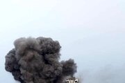 عکس | لحظه سقوط برج مراقبت دریایی چابهار در حمله آمریکا