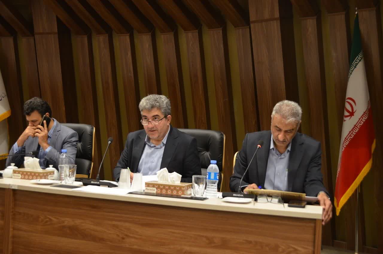 تعهد ۱۷.۸ میلیارد تومانی درآمدی در دستگاههای اجرایی استان سمنان تعهد ۱۷.۸ میلیارد تومانی درآمدی در دستگاههای اجرایی استان سمنان
