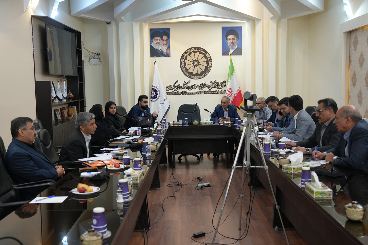 برگزاری همایش بزرگداشت روز صنعت و معدن در کرمان با شعار تعهد به بهره‌وری و نوآوری