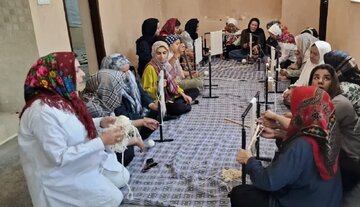 آغاز مرحله دوم آموزش‌های تخصصی گلیم‌بافی در روستای جهانی قلعه‌بالا