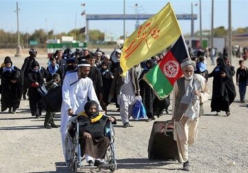 خبر مهم برای زائران اربعین؛ علت تأخیر ۲۴ ساعته در دریافت ارز اعلام شد