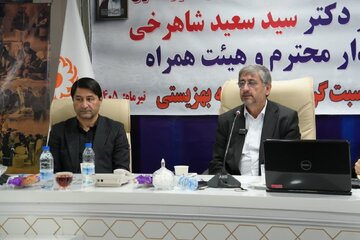 نصب پنل‌های خورشیدی در دستگاه‌های اجرایی لرستان شتاب گرفت