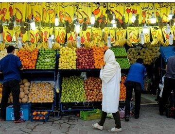 رکوردشکنی قیمت در بازار میوه؛ انگور و گیلاس تا ۳۰۰ هزار تومان قیمت خوردند/جدول رکوردشکنی قیمت در بازار میوه؛ انگور و گیلاس تا ۳۰۰ هزار تومان قیمت خوردند/جدول
