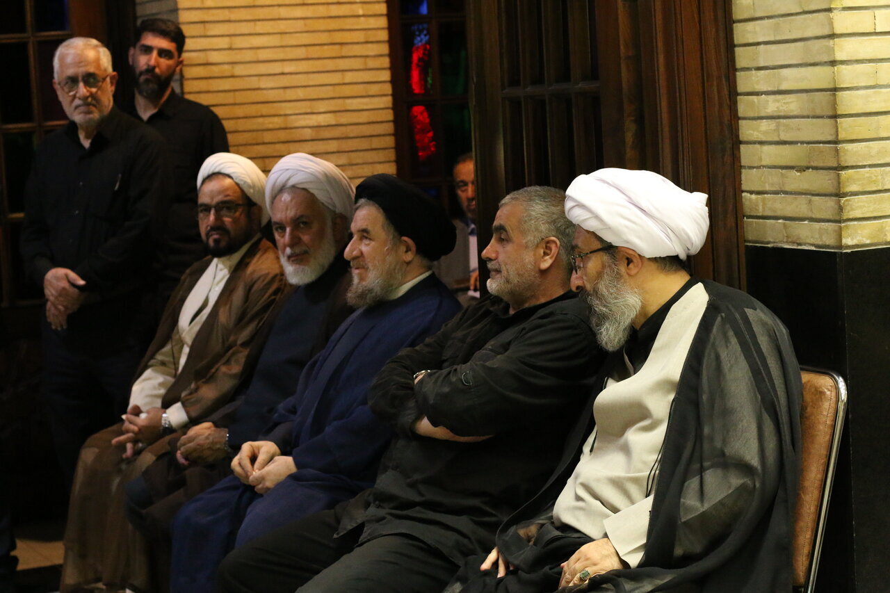 بزرگداشت رهبر شهید و شهدای جنگ رمضان در تهران/ کدام نمایندگان مجلس حضور داشتند؟/ آقای نایب رییس هم بود + تصاویر