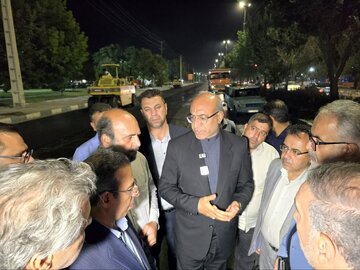 استاندار پای تحقق وعده «نهضت شبانهروزی آسفالت» استاندار پای تحقق وعده «نهضت شبانهروزی آسفالت»