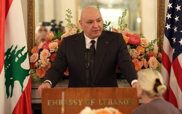 عون: لبنان تنها زمانی میتواند امن باشد که یک کشور با یک ارتش باشد عون: لبنان تنها زمانی میتواند امن باشد که یک کشور با یک ارتش باشد