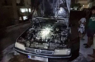 اطفای حریق خودروی سواری در بندرعباس؛
علت حادثه اتصالی برق اعلام شد اطفای حریق خودروی سواری در بندرعباس؛
علت حادثه اتصالی برق اعلام شد