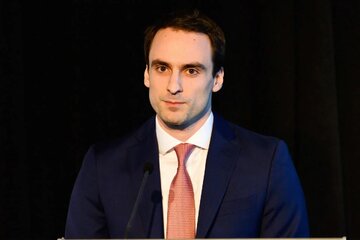 مشاور علمی ترامپ، هوش مصنوعی چینی Kimi K3 را به سرقت تکنولوژی آمریکا متهم کرد مشاور علمی ترامپ، هوش مصنوعی چینی Kimi K3 را به سرقت تکنولوژی آمریکا متهم کرد