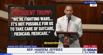 رهبر دموکراتها به ترامپ: تغییر رژیم و کمک در راه است / پیغام من به مردم آمریکا این است که... رهبر دموکراتها به ترامپ: تغییر رژیم و کمک در راه است / پیغام من به مردم آمریکا این است که...