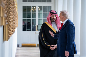 شبکه سیبیاس: ترامپ با بن سلمان درباره ایران گفتوگو میکند شبکه سیبیاس: ترامپ با بن سلمان درباره ایران گفتوگو میکند