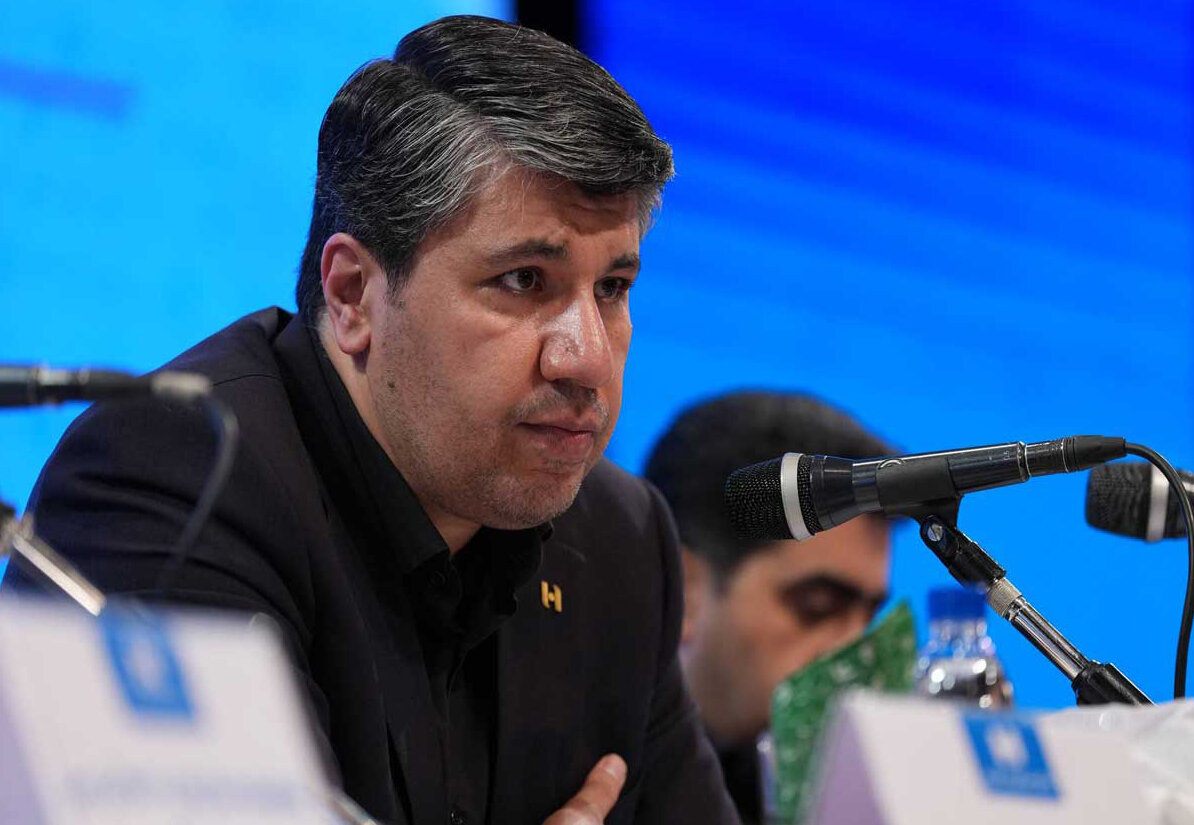 مدیرعامل بانک صادرات ایران بر بهبود خدمات مالی تاکید کرد مدیرعامل بانک صادرات ایران بر بهبود خدمات مالی تاکید کرد