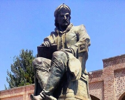 تندیس شاه اسماعیل صفوی در ایام هفته اردبیل به معرض نمایش گذاشته خواهد شد. تندیس شاه اسماعیل صفوی در ایام هفته اردبیل به معرض نمایش گذاشته خواهد شد.