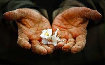 درآمد حلال چگونه آرامش و خوشبختی را به خانواده میآورد؟ درآمد حلال چگونه آرامش و خوشبختی را به خانواده میآورد؟