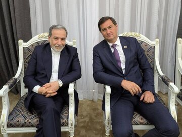 دیدار عراقچی و همتای بلاروسی در حاشیه نشست سازمان همکاری شانگهای دیدار عراقچی و همتای بلاروسی در حاشیه نشست سازمان همکاری شانگهای