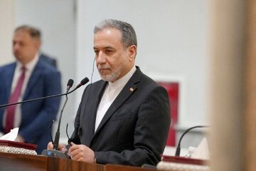 عراقچی: وزیر امور خارجه اوکراین اطمینان داد که حمله به شناور ایرانی غیرعمدی بوده و اوکراین هیچ تمایلی به تشدید تنش ندارد