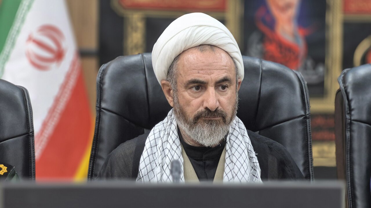 نیاز به انتقال اربعین از یک رویداد خدماتی به الگویی پایدار در حوزه فرهنگ وجود دارد. نیاز به انتقال اربعین از یک رویداد خدماتی به الگویی پایدار در حوزه فرهنگ وجود دارد.