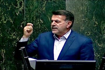 عضو کمیسیون امور داخلی: تفرقه افکنی و یاسآفرینی، خیانت در حق کشور است/ تریبون صدا وسیما باید در اختیار همه گروه ها و سلایق باشد عضو کمیسیون امور داخلی: تفرقه افکنی و یاسآفرینی، خیانت در حق کشور است/ تریبون صدا وسیما باید در اختیار همه گروه ها و سلایق باشد