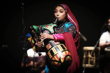 لیانا برای موسیقی اسپانیا کتاب منتشر کرد؛ رازهای نی انبان گالیسیایی لیانا برای موسیقی اسپانیا کتاب منتشر کرد؛ رازهای نی انبان گالیسیایی