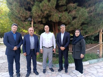 بازدید سرمایهگذاران صنایع شیمیایی از ظرفیتهای منطقه ویژه اقتصادی سیرجان بازدید سرمایهگذاران صنایع شیمیایی از ظرفیتهای منطقه ویژه اقتصادی سیرجان
