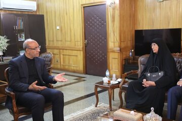 استاندار کرمانشاه دستور تسریع ساخت یادمان شهید فتاحی را صادر کرد/ قهرمانان دفاع مقدس باید برای نسل امروز روایت شوند استاندار کرمانشاه دستور تسریع ساخت یادمان شهید فتاحی را صادر کرد/ قهرمانان دفاع مقدس باید برای نسل امروز روایت شوند