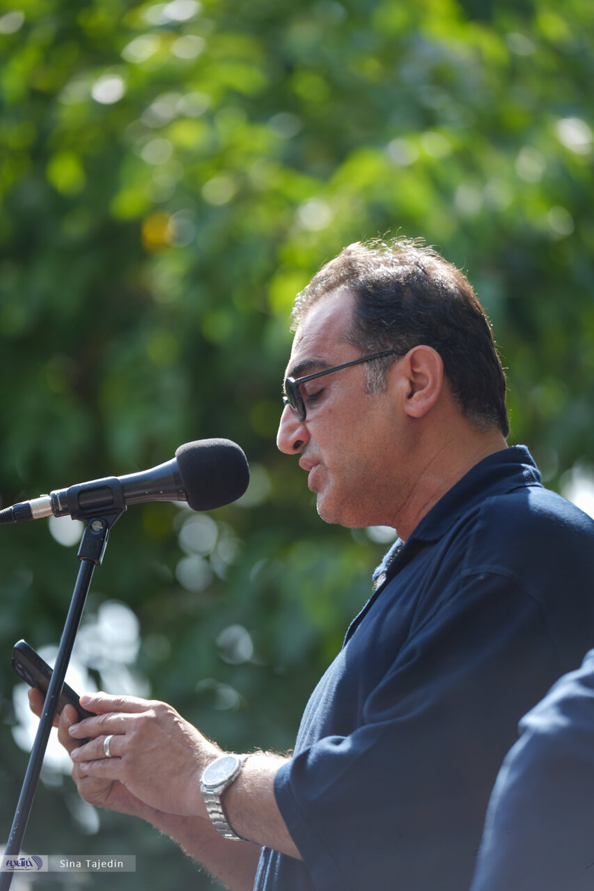 تصاویر | حضور پرتعداد هنرمندان در مراسم تشییع اکبر عبدی؛ از محسن افشانی تا بهرام افشاری، آزیتا حاجیان و ...