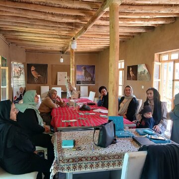 برگزاری کارگاه آموزش فرزندپروری برای ارتقای کیفیت زندگی در روستای هدف گردشگری قلعه‌بالا