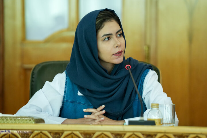 نشست خبری سخنگوی دولت - 6 مرداد 1405  نیلوفر مولایی - خبرنگار خبرآنلاین