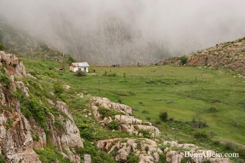 از آبشارهای پنهان تا دشت‌های مرتفع؛ در فصل گرما کجا آب و هوا تازه کنیم؟/ معرفی ۶ مقصد بکر و خنک اطراف تهران
