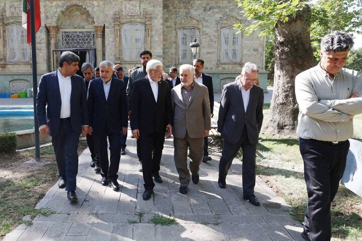 دعوت عارف از نیکوکاران و بخش خصوصی برای حمایت از حل چالشهای مالی میراث فرهنگی/ دشمن در دو نبرد اخیر به طور مداوم تلاش کرد تا میراث فرهنگی ایران را نابود کند. دعوت عارف از نیکوکاران و بخش خصوصی برای حمایت از حل چالشهای مالی میراث فرهنگی/ دشمن در دو نبرد اخیر به طور مداوم تلاش کرد تا میراث فرهنگی ایران را نابود کند.