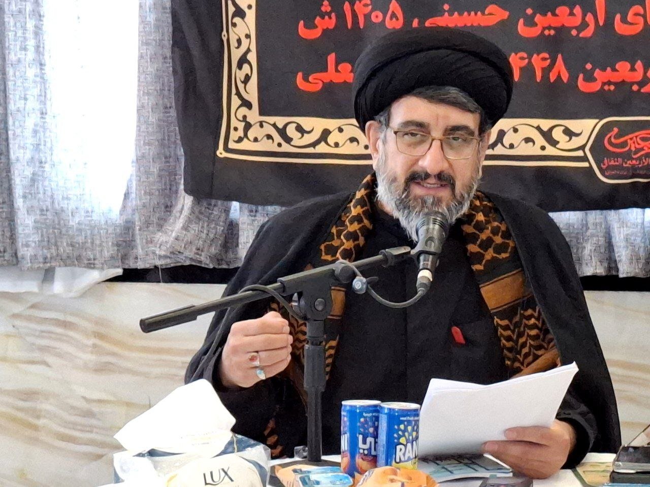 راهپیمایی اربعین چگونه گسترش یافت و آینده چه باید کرد؟/ اظهارات ۹ چهره فرهنگی و علمی در کربلا راهپیمایی اربعین چگونه گسترش یافت و آینده چه باید کرد؟/ اظهارات ۹ چهره فرهنگی و علمی در کربلا