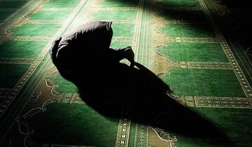 مقام عبودیت؛ جایی که انسان از عالم اسباب عبور میکند مقام عبودیت؛ جایی که انسان از عالم اسباب عبور میکند