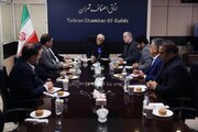 عارف: افزایش نرخ ارز به سرعت در قیمت کالاها اثر می‌گذارد، اما با کاهش آن، قیمت‌ها کاهش نمی‌یابد/ این روند باید اصلاح شود